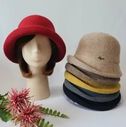 강록이네 겨울여성모자 엄마 중년여성 할머니 모자 선물용 모던하고 깔끔한 울벙거지 모자 안쪽 사이즈조절